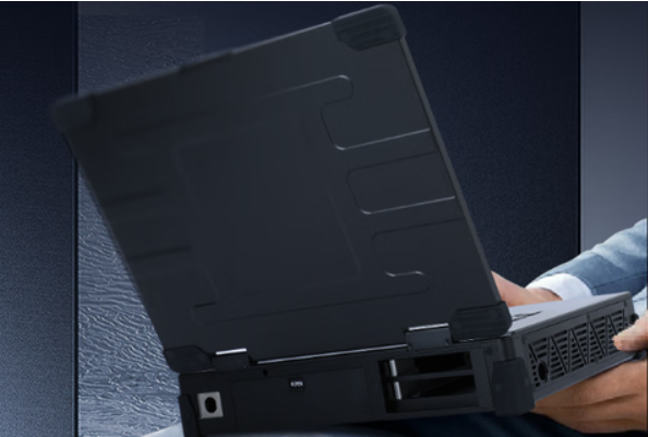 便攜式一體機(jī):智能制造人員管理的移動高效解決方案