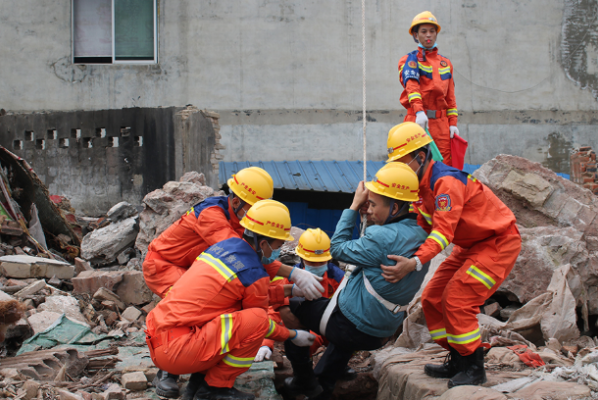 貴陽市輕裝上陣，穩(wěn)定高效：便攜式電腦助力野外作業(yè)